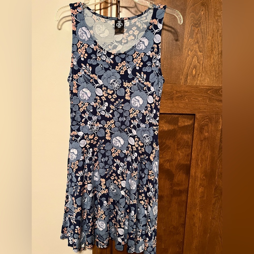 Agnes & Dora Blue, Peach and White Sleeveless Minidress